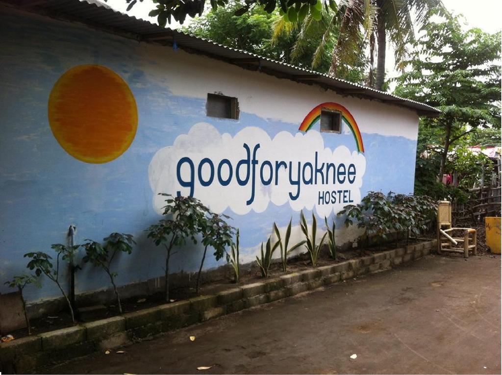 Good For Ya Knee Hostel & Bungalows (Adults Only) Gili Trawangan Habitación foto