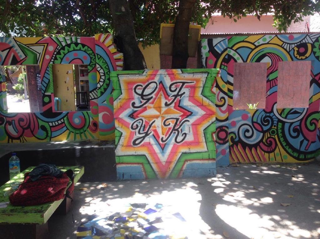 Good For Ya Knee Hostel & Bungalows (Adults Only) Gili Trawangan Exterior foto